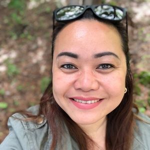 Meet your Posher, Lora mae